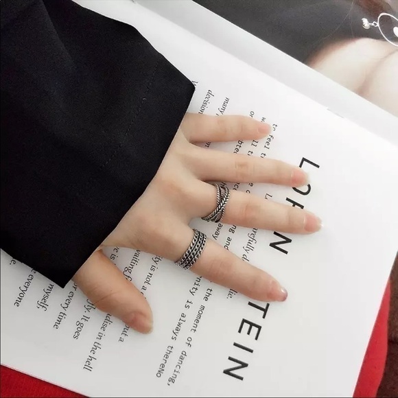 NEW Sterling Silver Retro Band Resizable Ring - Picture 4 of 11